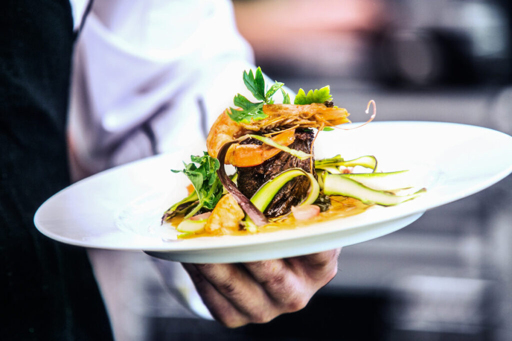 A Food Lover’s Guide to Kensington Gardens: Discovering Garland’s Tastiest Eats